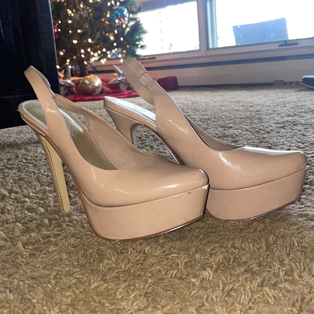 Jessica Simpson Nude Pumps
